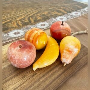 Mexican Onyx Alabaster Stone Fruit Set 5PC Hand Carved Vintage Decor